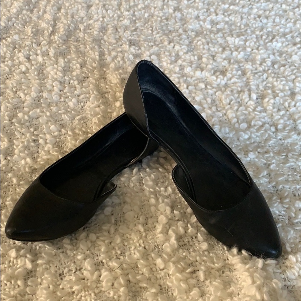 Black Pointed Flats